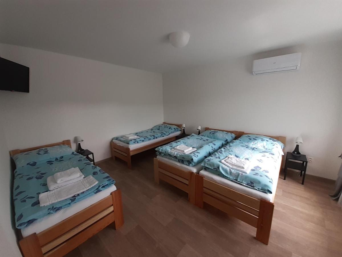 Valen Apartmany Valtice Exteriör bild