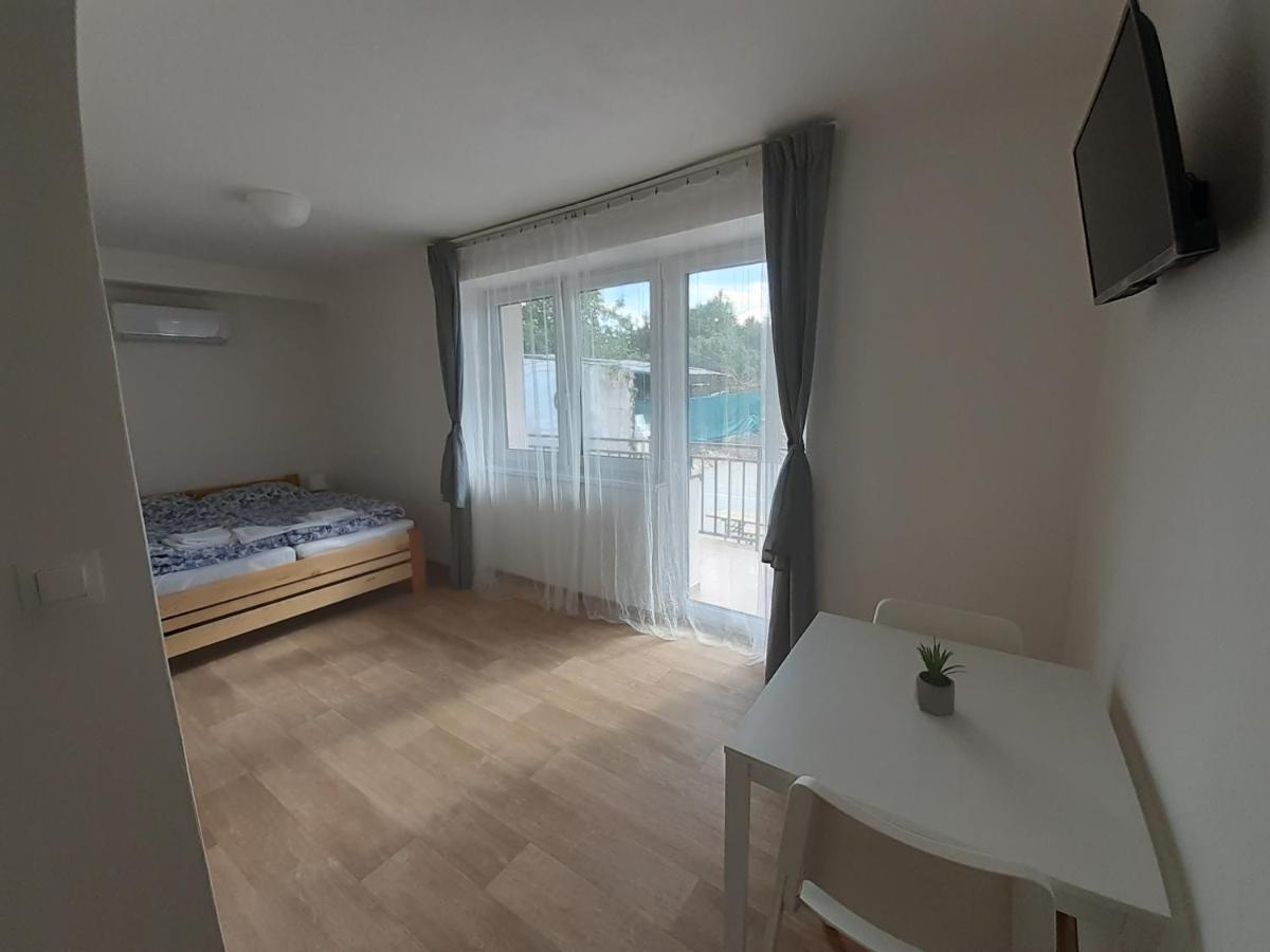 Valen Apartmany Valtice Exteriör bild