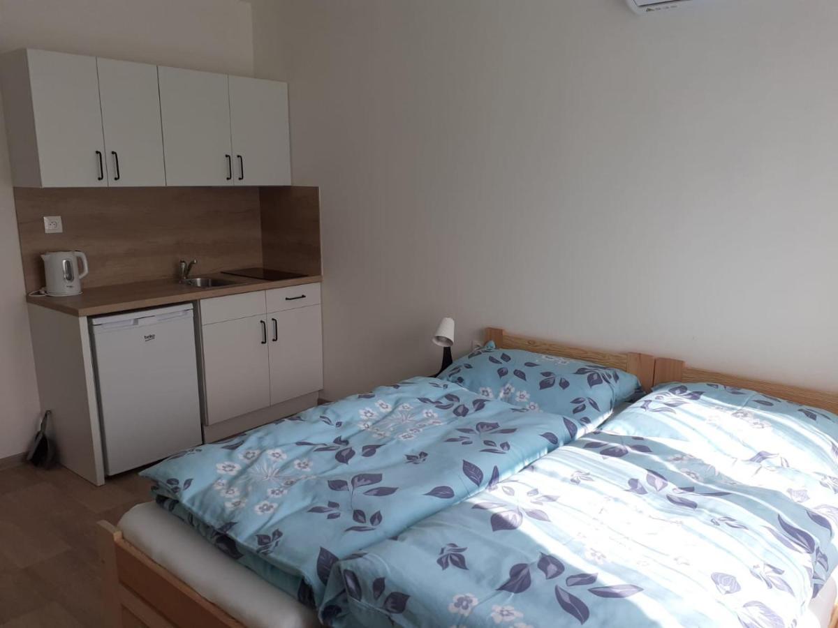 Valen Apartmany Valtice Exteriör bild